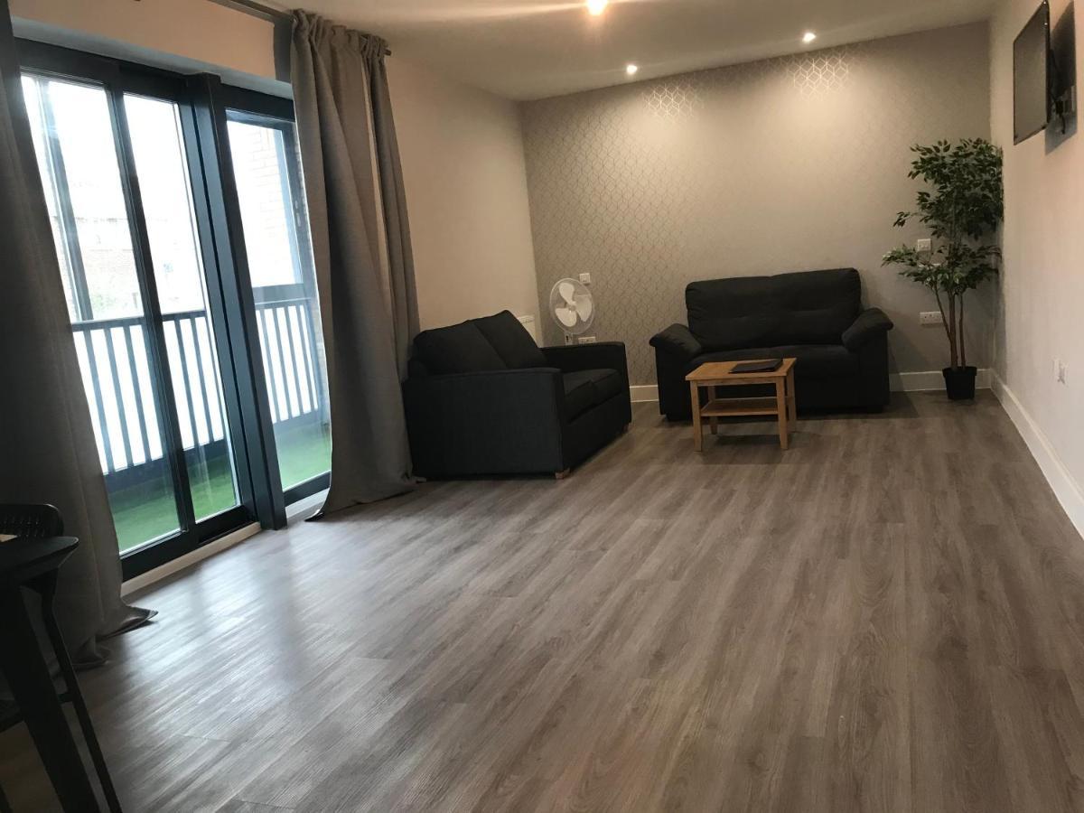Apartments Heathrow - Hounslow Cranford 외부 사진